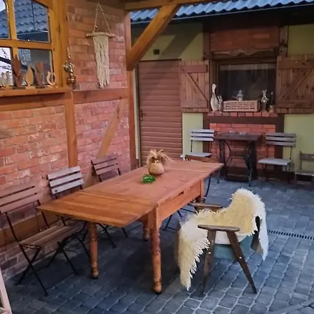 Alloggio per agriturismo Dana Debrzno